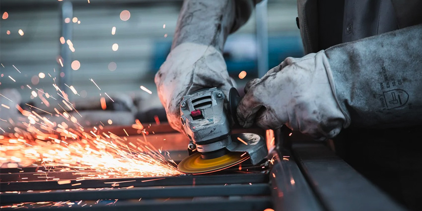 Manufacturing Companies Find Value in XR Tech