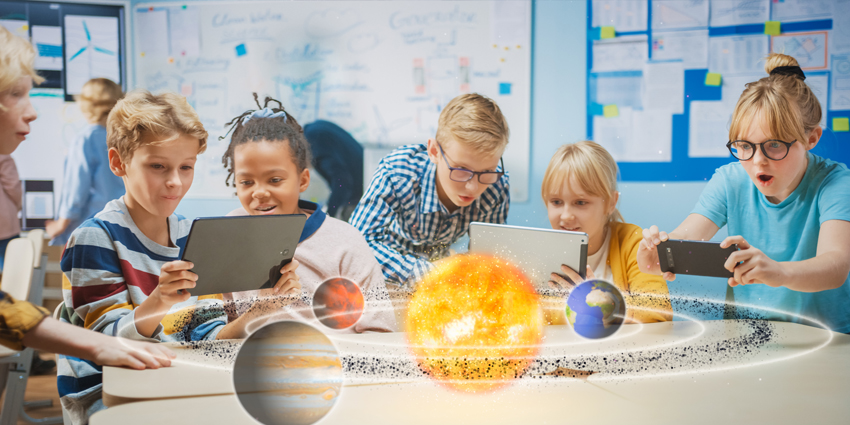 Ground breaking laptop from zSpace combines AR with VR