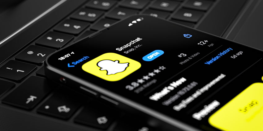 Daily Active Snapchat Users Increase and Revenue Reaches $1 Billion