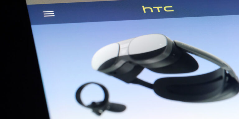 HTC VIVE Speaks on Apple Vision Pro, AI at MWC 2024 - XR Today