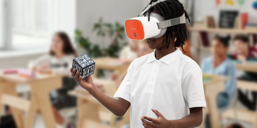 Avantis Continues Immersive Learning Global Expansion with Los Angeles Unified School District Deployment